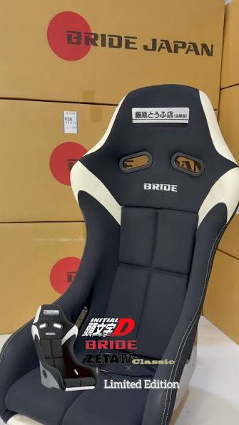 BRIDE X Initial D Zeta IV Classic